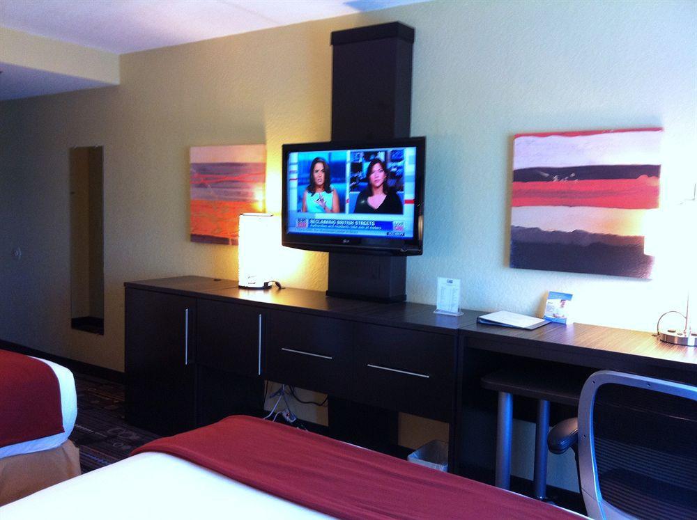 Holiday Inn Express Ft Lauderdale Cruise-Airport By Ihg Форт Лодърдейл Екстериор снимка