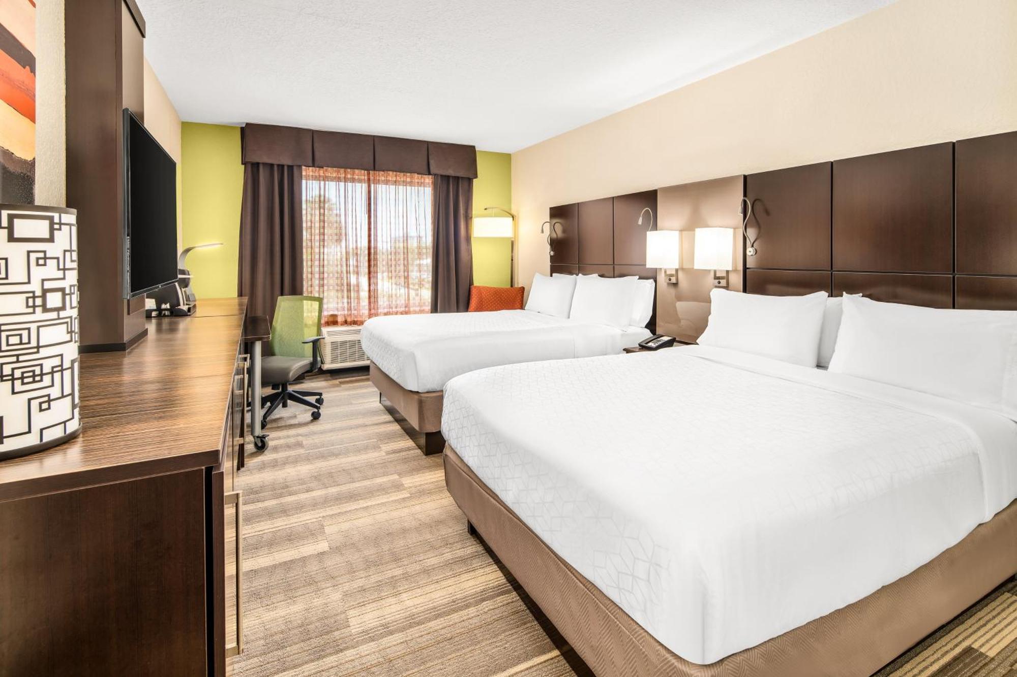 Holiday Inn Express Ft Lauderdale Cruise-Airport By Ihg Форт Лодърдейл Екстериор снимка